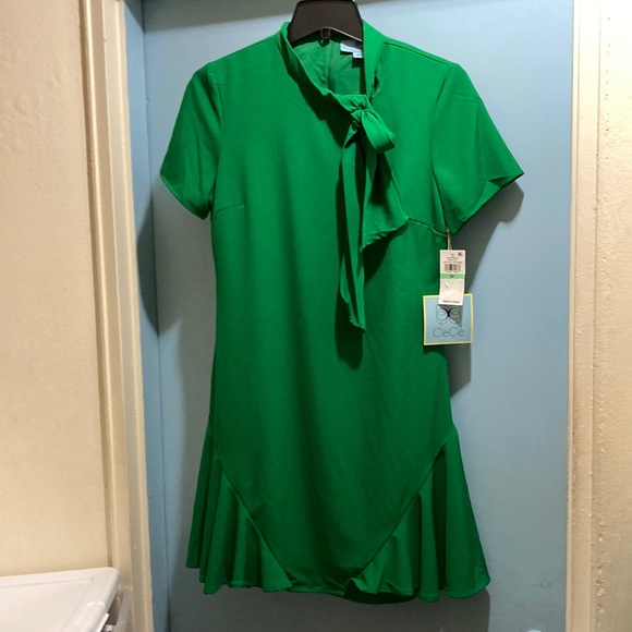 green emerald velvet dress Dress Work By Cece In Green, Size:1X – Clothes Mentor North Olmsted main image 0